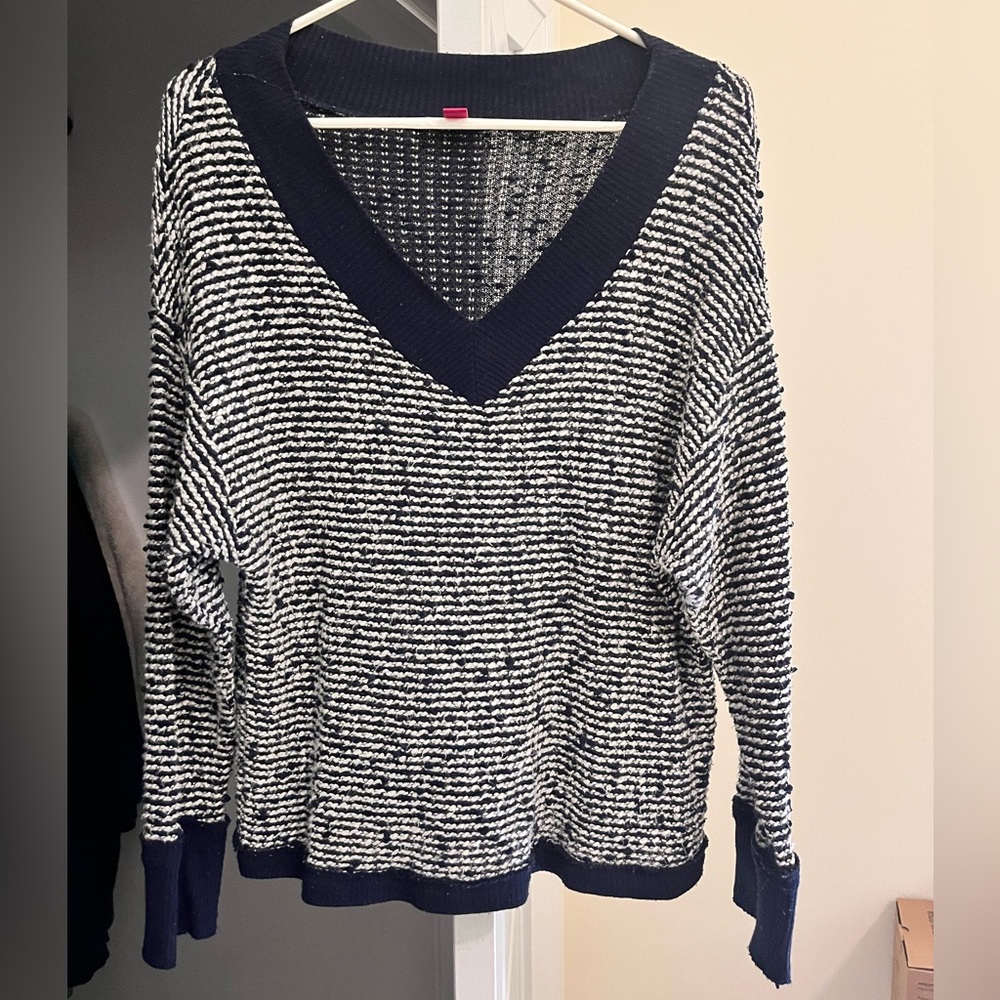 Vince Camuto sweater